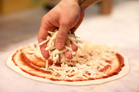 How to Make Amazing Cheese Pizzas in Your Kitchen